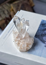 Load image into Gallery viewer, High Grade Himalayan Quartz Cluster - small 78g #558