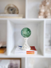 이미지를 갤러리 뷰어에 로드 , Large Green Fluorite Sphere - 2.59kg #R1