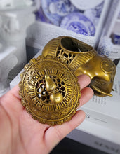 이미지를 갤러리 뷰어에 로드 , Copper Elephant Incense Pot / Holder