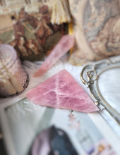 이미지를 갤러리 뷰어에 로드 , Rose Quartz Slab / Corner Piece - 590g  #161