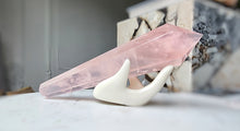 Cargar imagen en el visor de la galería, Rose Quartz Wand - 232g #119