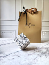 Load image into Gallery viewer, Black & White Quartz Cube - 690g #111