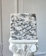 Load image into Gallery viewer, Black & White Quartz Cube - 1.16kg #211