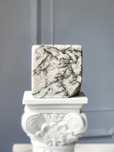 画像をギャラリービューアに読み込む, Black & White Quartz Cube - 656g #210