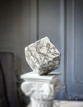 画像をギャラリービューアに読み込む, Black & White Quartz Cube - 656g #210