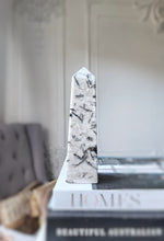 ์ด๋ฏธ์ง๋ฅผ ๊ฐค๋ฌ๋ฆฌ ๋ทฐ์ด์ ๋ก๋ , Black & White Quartz Tower - 642g #116