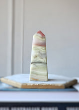 ์ด๋ฏธ์ง๋ฅผ ๊ฐค๋ฌ๋ฆฌ ๋ทฐ์ด์ ๋ก๋ , Pink Banded Calcite Tower - 408g #124