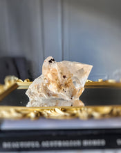 Load image into Gallery viewer, High Grade Himalayan Quartz - 1.02kg #208