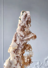 이미지를 갤러리 뷰어에 로드 , Pink Amethyst Flower Slab on Metal Stand - 1.45kg #107