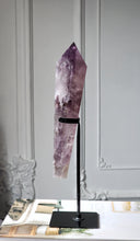 이미지를 갤러리 뷰어에 로드 , Phantom Amethyst Wand on Black Stand - 970g #1