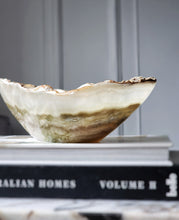 이미지를 갤러리 뷰어에 로드 , Mexican Green Onyx Bowl - 761g #135