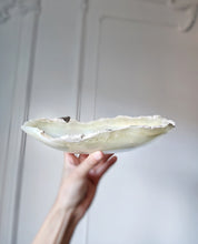 이미지를 갤러리 뷰어에 로드 , Mexican Green Onyx Bowl - Long Shape 515g #138