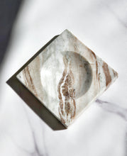 ์ด๋ฏธ์ง๋ฅผ ๊ฐค๋ฌ๋ฆฌ ๋ทฐ์ด์ ๋ก๋ , Marble Sphere Holder / Jewellery Tray #152