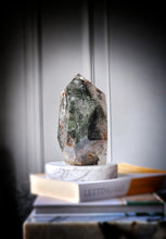 이미지를 갤러리 뷰어에 로드 , Garden Quartz / Lodolite Freeform on Gold Stand - 1.5kg #175