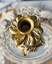 Load image into Gallery viewer, Vintage Retro Brass Sphere Stand / Candle Holder - Golden