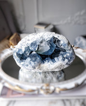 이미지를 갤러리 뷰어에 로드 , Celestite Geode Cluster / Egg -3.61kg #125