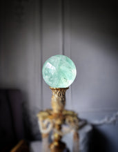 이미지를 갤러리 뷰어에 로드 , Green Fluorite Sphere - 465g #128
