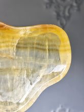 이미지를 갤러리 뷰어에 로드 , Amber Yellow Fluorite Bowl - 756g #98