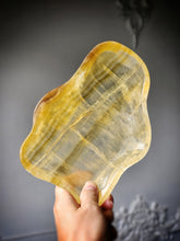 이미지를 갤러리 뷰어에 로드 , Amber Yellow Fluorite Bowl - 756g #98