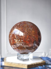 Cargar imagen en el visor de la galería, Large Red Thousand Layer Lodolite x Mica Sphere - 1.66kg #29