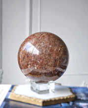 Cargar imagen en el visor de la galería, Large Red Thousand Layer Lodolite x Mica Sphere - 1.66kg #29