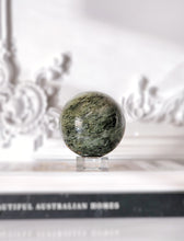 이미지를 갤러리 뷰어에 로드 , Green Strawberry x Epidote Quartz Sphere - 1.1kg #46