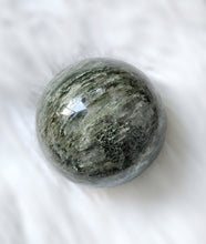 이미지를 갤러리 뷰어에 로드 , Green Strawberry x Epidote Quartz Sphere - 470g #48