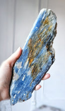 이미지를 갤러리 뷰어에 로드 , Blue Kyanite in Quartz Slab - 421g #928