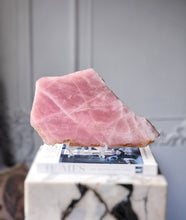 이미지를 갤러리 뷰어에 로드 , Large Rose Quartz Slab - 1.32kg #926