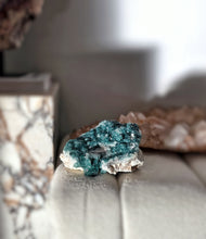 이미지를 갤러리 뷰어에 로드 , Green Fluorite Cluster - 1.83kg #69