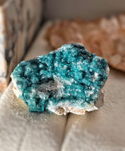 이미지를 갤러리 뷰어에 로드 , Green Fluorite Cluster - 1.83kg #69