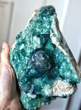 이미지를 갤러리 뷰어에 로드 , Green Fluorite Cluster - 1.96kg #98