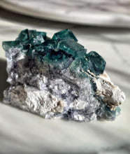 이미지를 갤러리 뷰어에 로드 , Green Fluorite Cluster - 677g #82