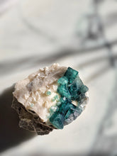 이미지를 갤러리 뷰어에 로드 , Green Fluorite Cluster - 830g #135