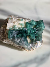 이미지를 갤러리 뷰어에 로드 , Green Fluorite Cluster - 830g #135