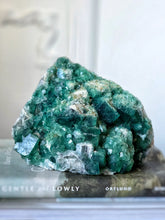 이미지를 갤러리 뷰어에 로드 , Green Fluorite Cluster - 1.47kg #83