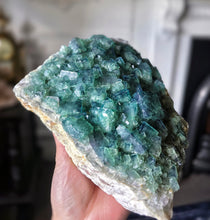 이미지를 갤러리 뷰어에 로드 , Green Fluorite Cluster - 1.86kg #88