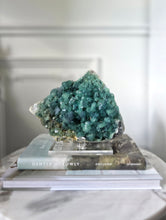 이미지를 갤러리 뷰어에 로드 , Green Fluorite Cluster - 1.86kg #88