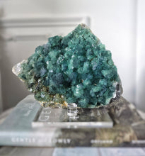 이미지를 갤러리 뷰어에 로드 , Green Fluorite Cluster - 1.86kg #88