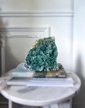 이미지를 갤러리 뷰어에 로드 , Green Fluorite Cluster - 1.86kg #88