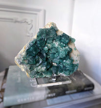 이미지를 갤러리 뷰어에 로드 , Green Fluorite Cluster - 1.73kg #89