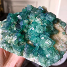 이미지를 갤러리 뷰어에 로드 , Green Fluorite Cluster - 1.73kg #89