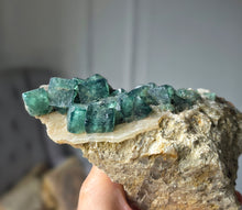 이미지를 갤러리 뷰어에 로드 , Green Fluorite Cluster - 589g #91