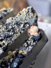 Cargar imagen en el visor de la galería, | RARE | Large Mongolian Quartz Cluster - 1.1kg #114