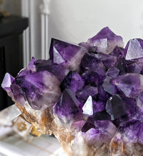 이미지를 갤러리 뷰어에 로드 , Large Congo Amethyst Cluster - 5.92kg #123