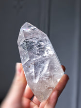 이미지를 갤러리 뷰어에 로드 , Clear Quartz Freeform on Clear Stand - 354g #99
