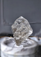 이미지를 갤러리 뷰어에 로드 , Clear Quartz Freeform on Clear Stand - 354g #99