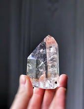 이미지를 갤러리 뷰어에 로드 , Small Clear Quartz Tower / Point with Mica Inclusion - 120g #325