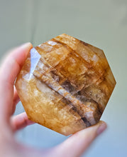 將圖片載入圖庫檢視器 Golden Healer Diamond Shaped on Gold Stand #430