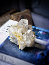 画像をギャラリービューアに読み込む, Golden Healer Quartz Cluster - 521g #131